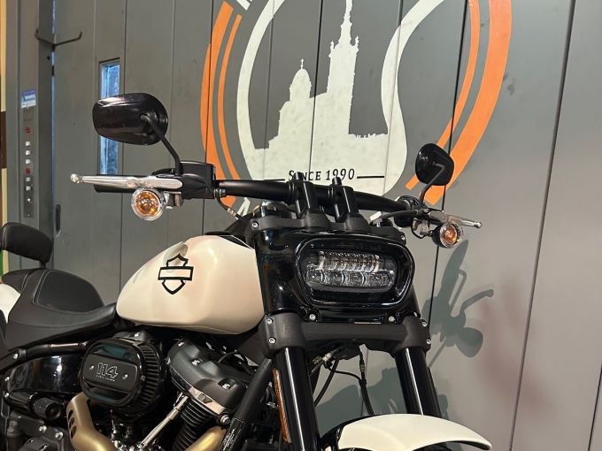 HARLEY-DAVIDSON SOFTAIL FAT BOB 1868 4