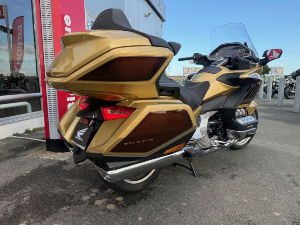 HONDA GoldWing Touring DCT Airbag 4