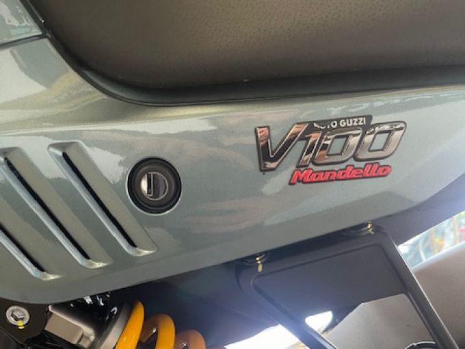 MOTO GUZZI V100  MANDELLO 4
