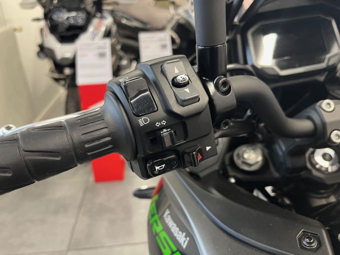 KAWASAKI VERSYS 650 4