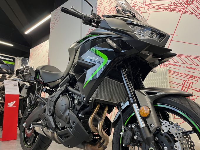KAWASAKI VERSYS 650 4