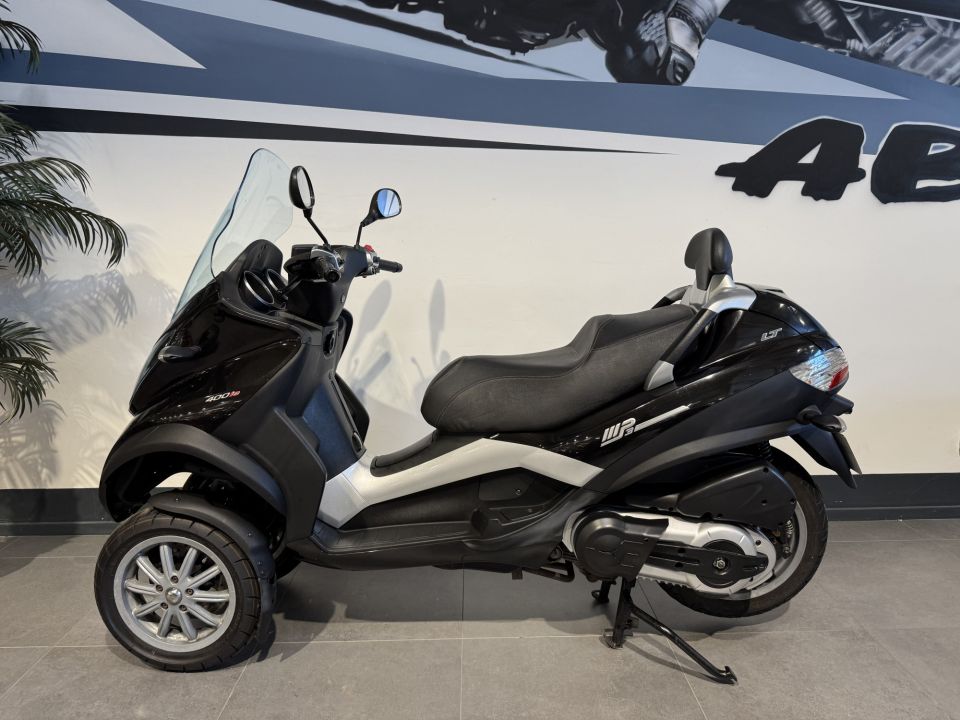 PIAGGIO MP3 400 4