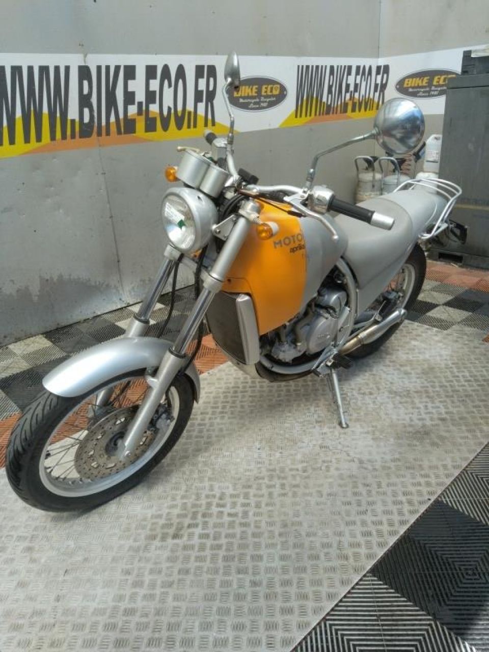 APRILIA MOTO 6.5 Stark 4