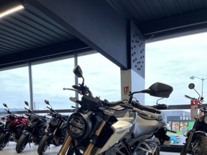 HONDA CB125R CB 125 R 4