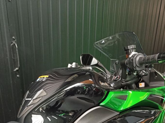 KAWASAKI NINJA 1000 SX 4
