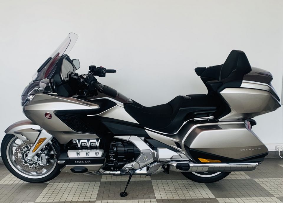 HONDA GL 1800 GOLDWING AIR BAG GPS 4