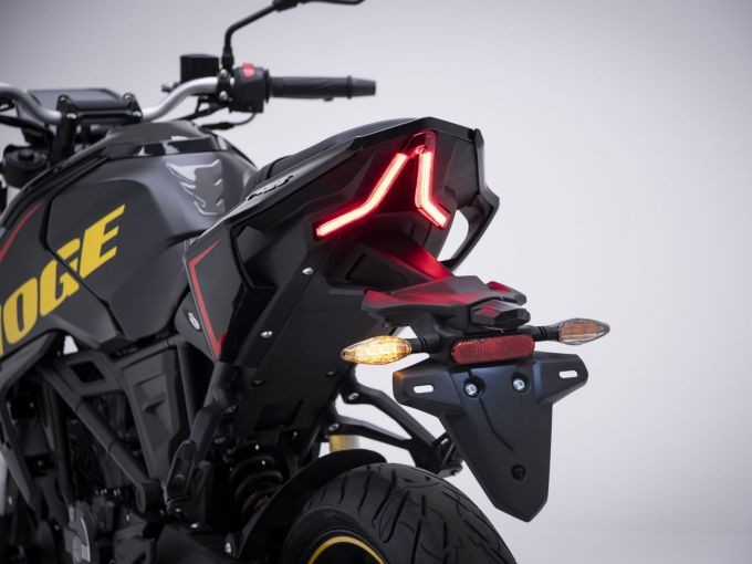 VOGE 125 R 4