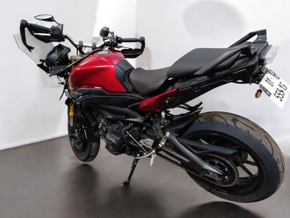 YAMAHA MT-09 4