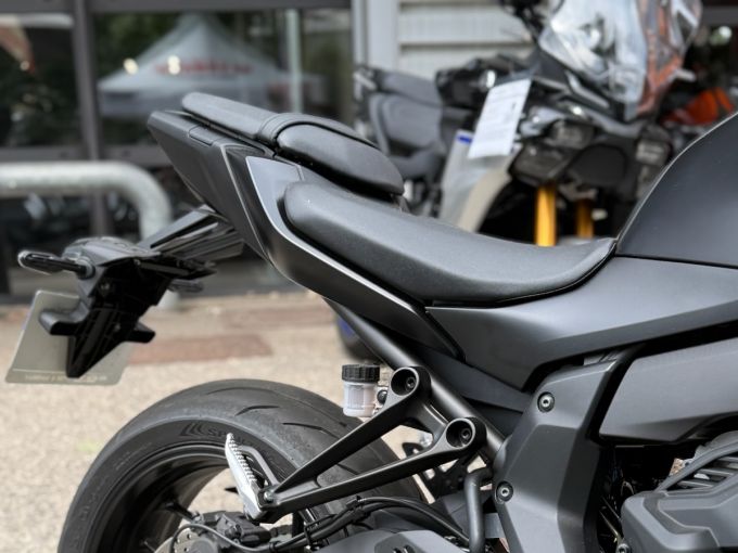 YAMAHA MT-07 Y-AMT 4