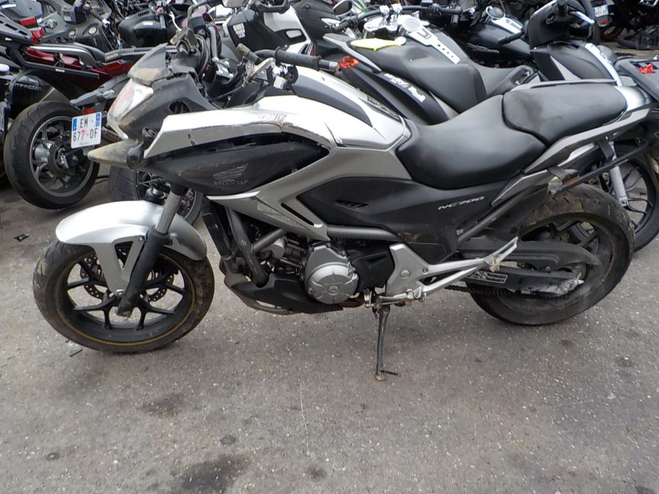 HONDA NC 700 X 4