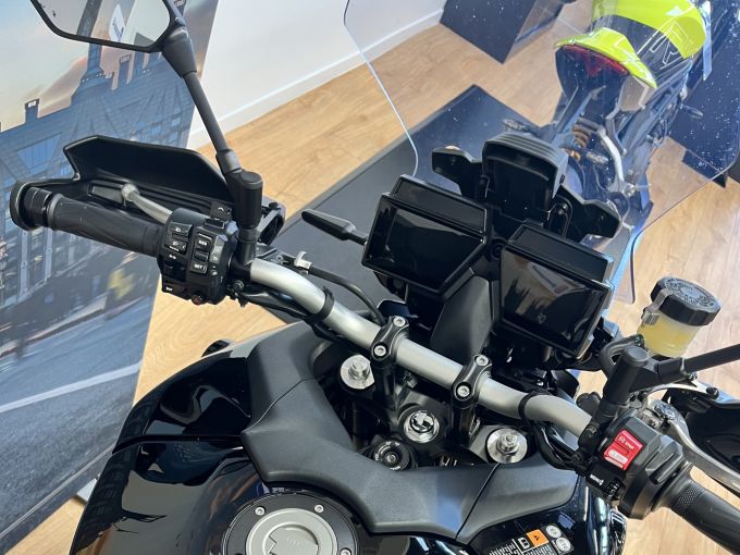 YAMAHA TRACER 9 4