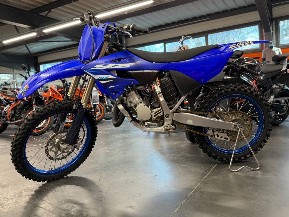 YAMAHA YZ125 4