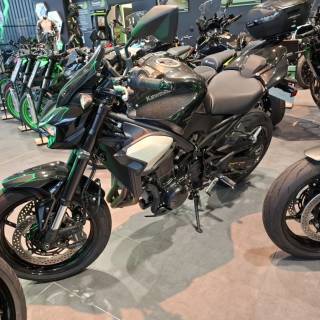 KAWASAKI Z 900 - 2025