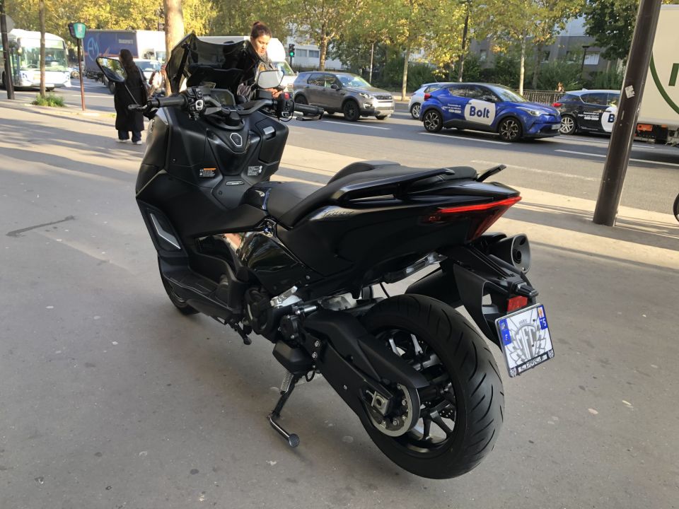 YAMAHA XP T-MAX 560 TECH MAX 4