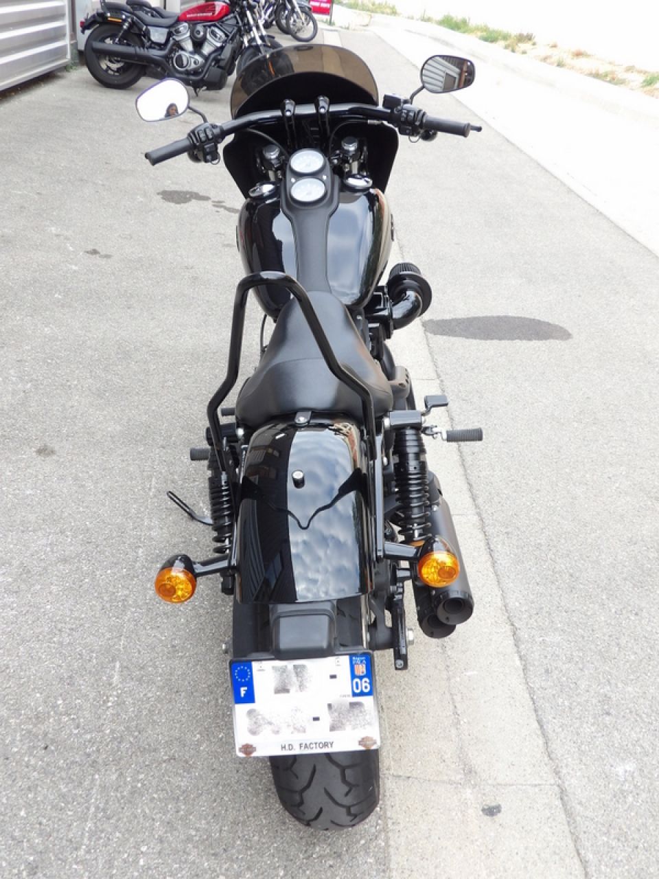 HARLEY-DAVIDSON DYNA LOW RIDER 1800 S 4