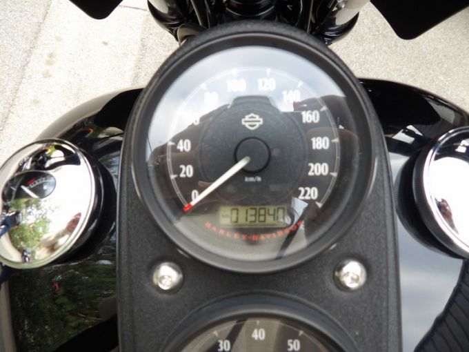 HARLEY-DAVIDSON DYNA LOW RIDER 1800 S 4