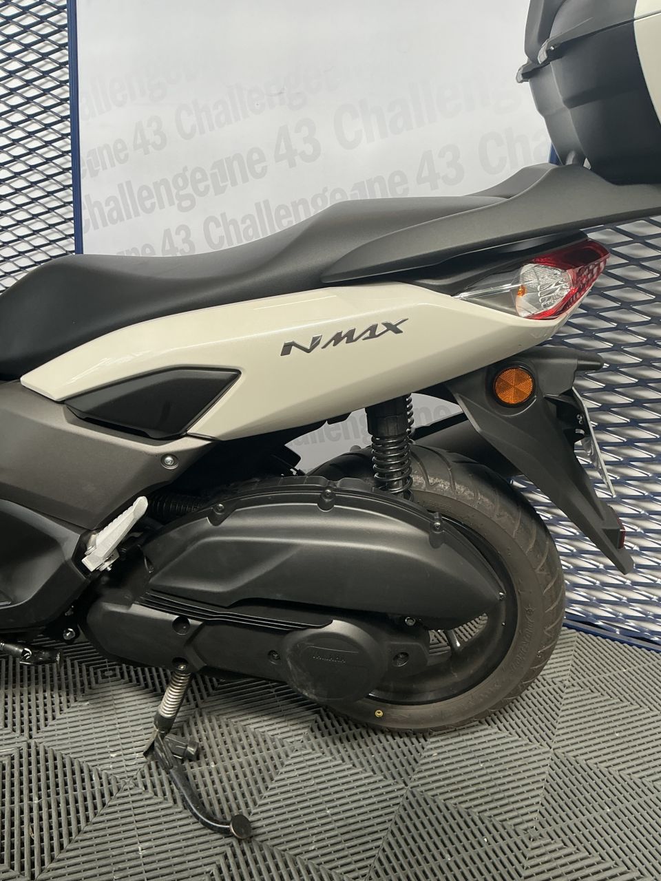 YAMAHA NMAX 125 4