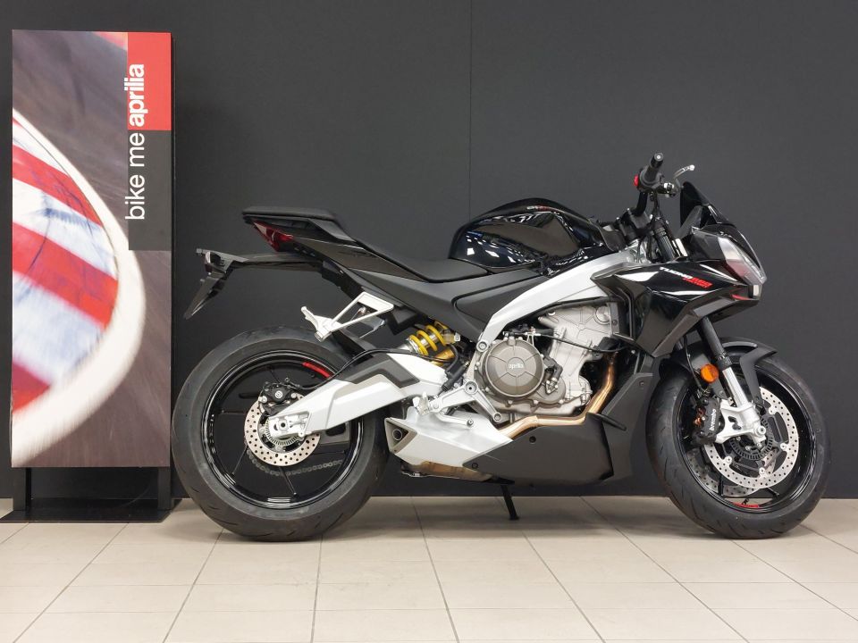 APRILIA TUONO 660 FACTORY 4