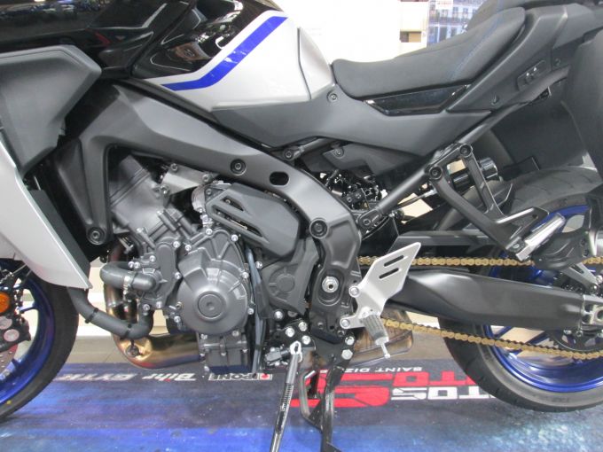 YAMAHA 900 TRACER 9 GT Y AMT 4