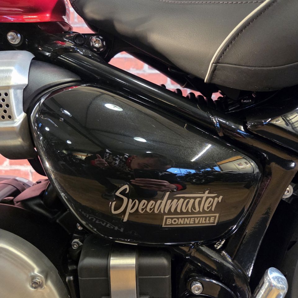 TRIUMPH BONNEVILLE SPEEDMASTER 1200 4