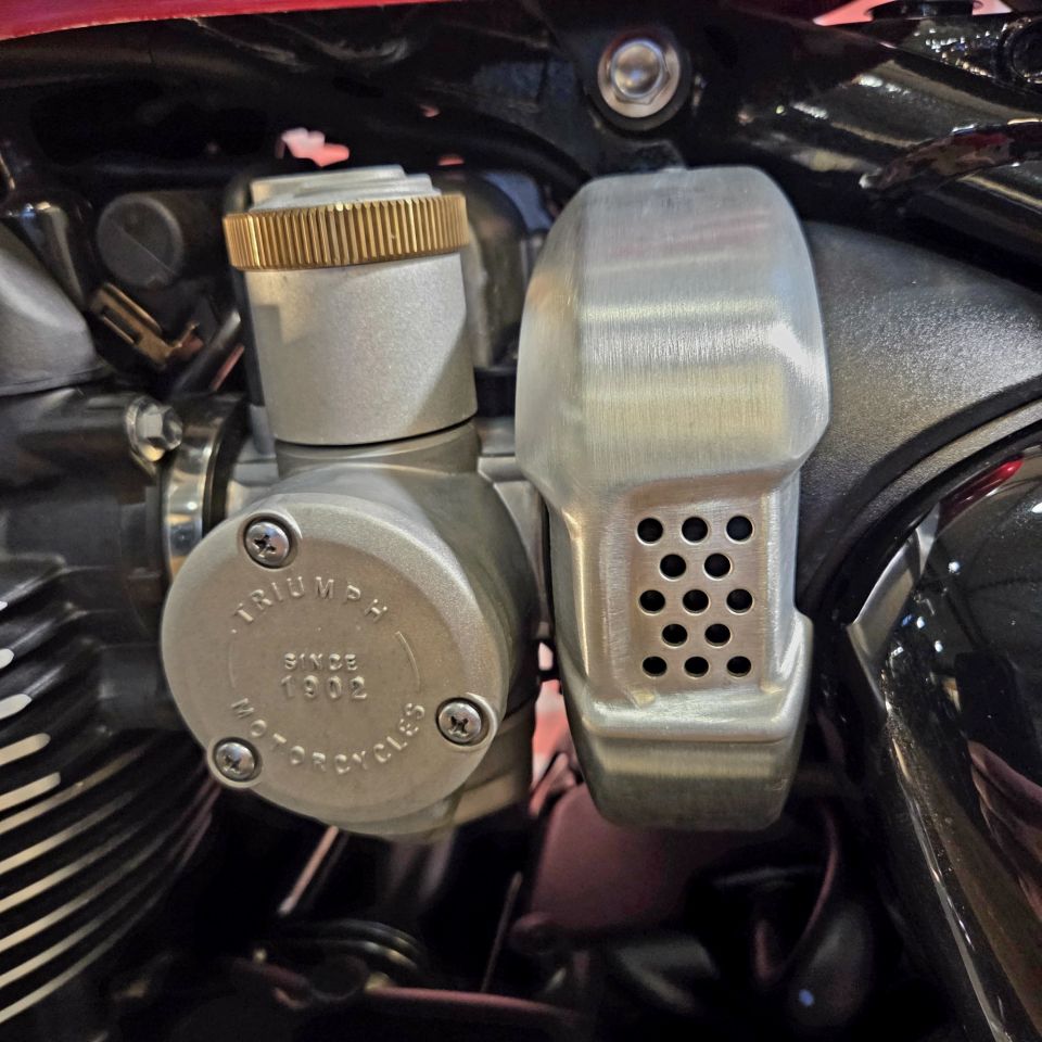 TRIUMPH BONNEVILLE SPEEDMASTER 1200 4