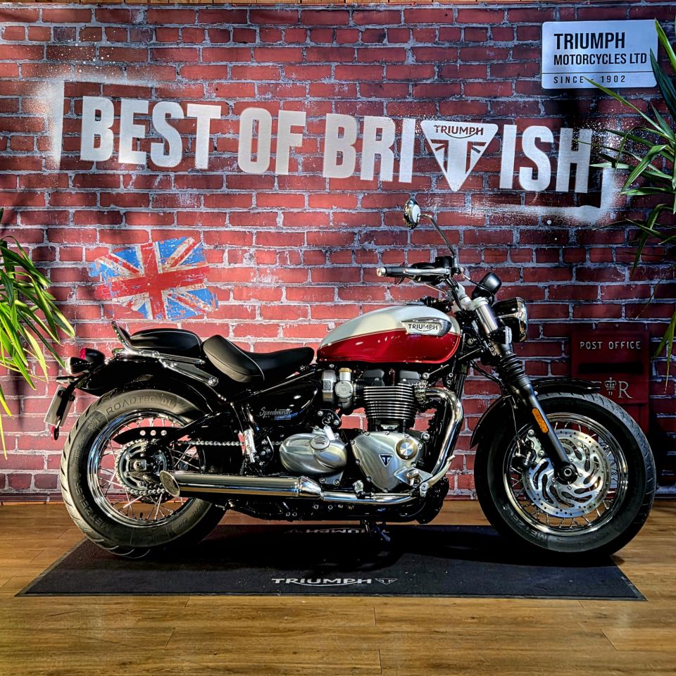 TRIUMPH BONNEVILLE SPEEDMASTER 1200 4