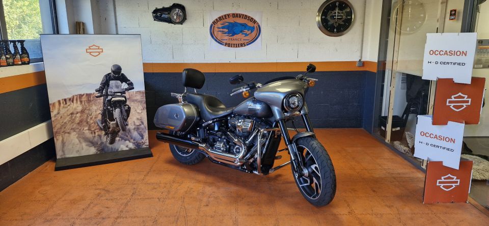 HARLEY-DAVIDSON SOFTAIL SPORT GLIDE 1745 4