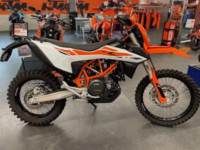 KTM 690 ENDURO R 4