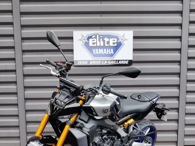 YAMAHA MT-09 SP 4