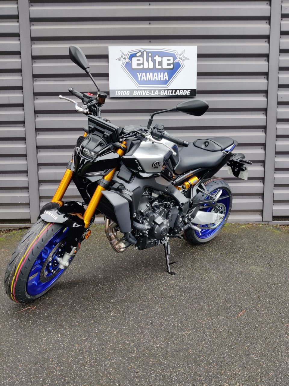 YAMAHA MT-09 SP 4