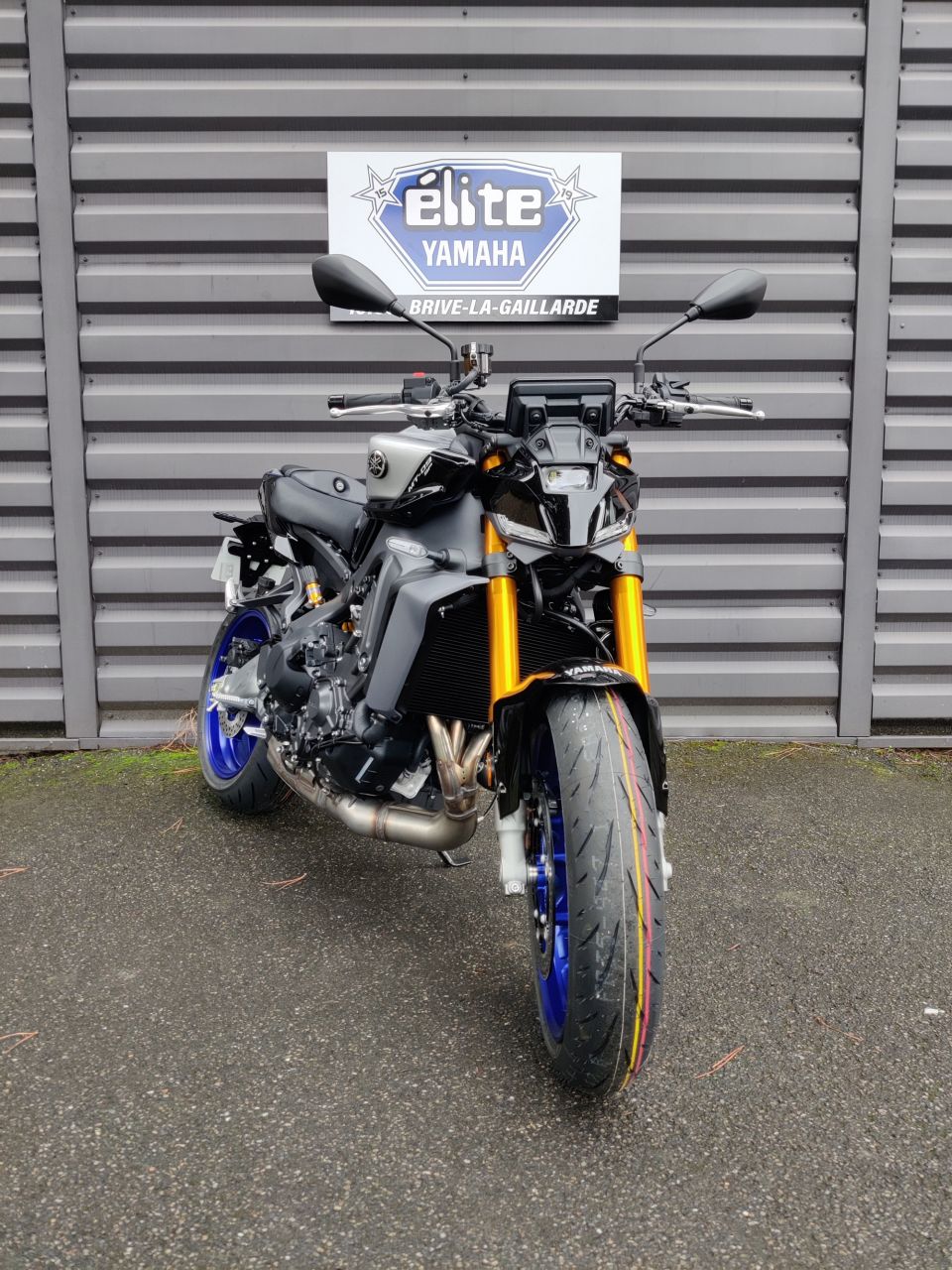 YAMAHA MT-09 SP 4
