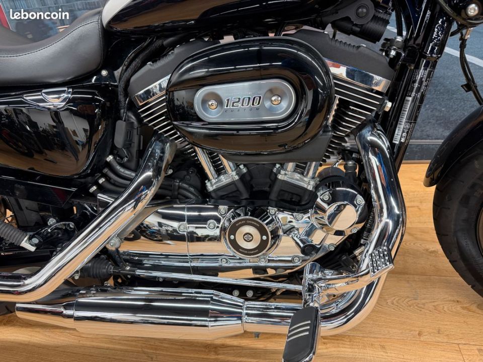 HARLEY-DAVIDSON SPORTSTER 1200 XL 4