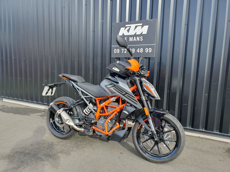 KTM 125 DUKE ABS 4