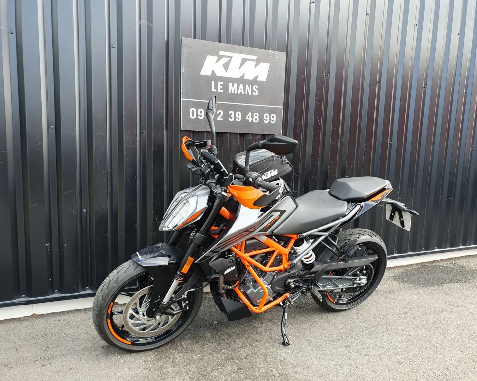 KTM 125 DUKE ABS 4