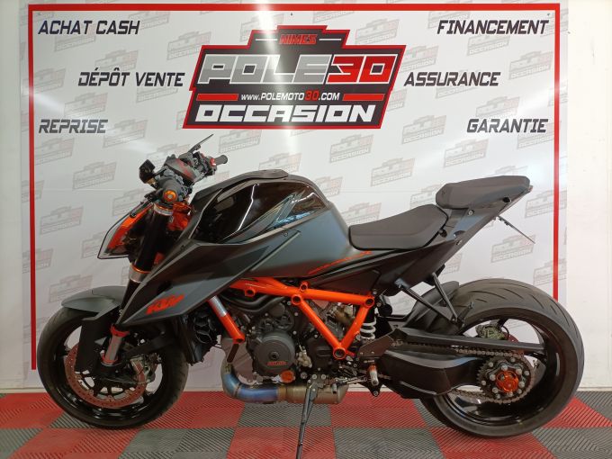 KTM SUPERDUKE 1290 R 4