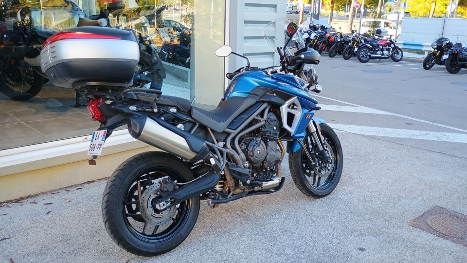 TRIUMPH TIGER 800 XRT 4