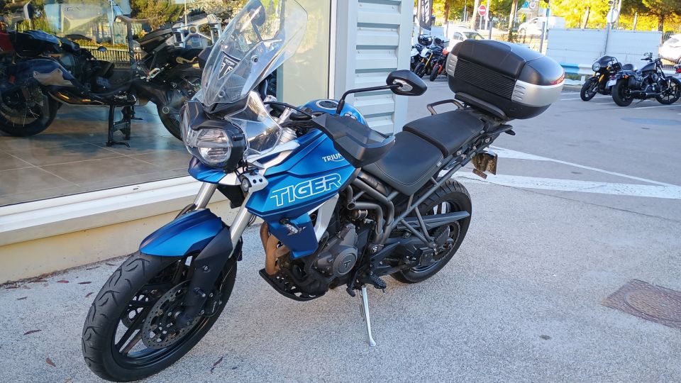 TRIUMPH TIGER 800 XRT 4