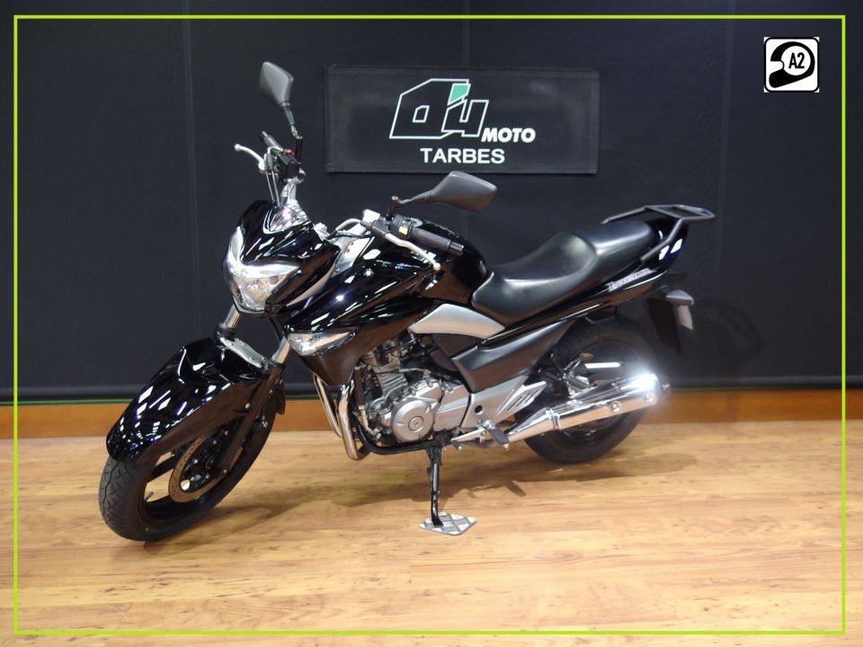 SUZUKI GW 250 INAZUMA 4