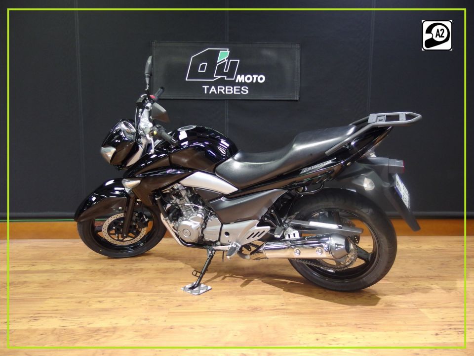 SUZUKI GW 250 INAZUMA 4