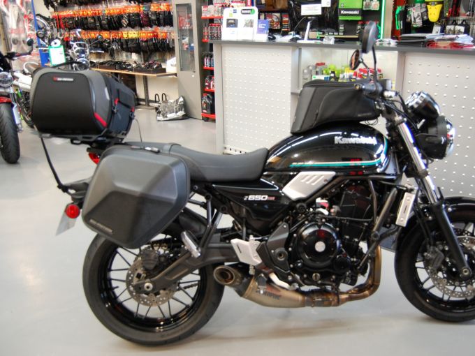 KAWASAKI Z 650 RS 4