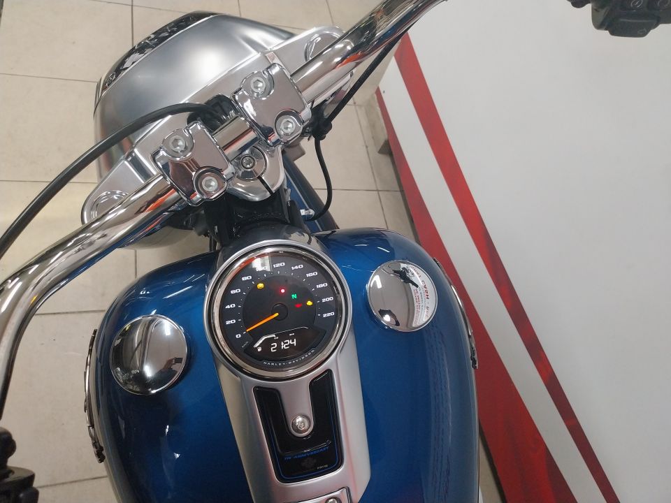 HARLEY-DAVIDSON FAT BOY   114 4