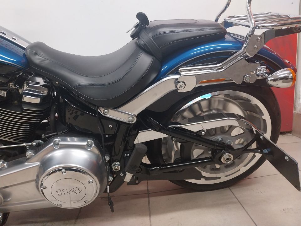 HARLEY-DAVIDSON FAT BOY   114 4