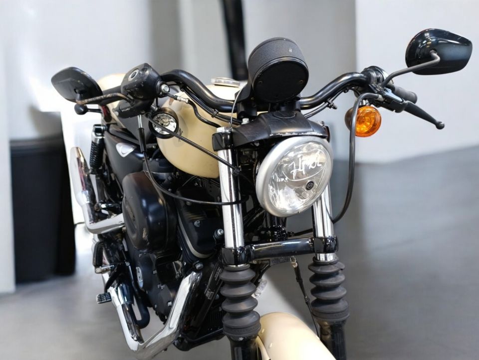 HARLEY-DAVIDSON SPORTSTER IRON 883 4