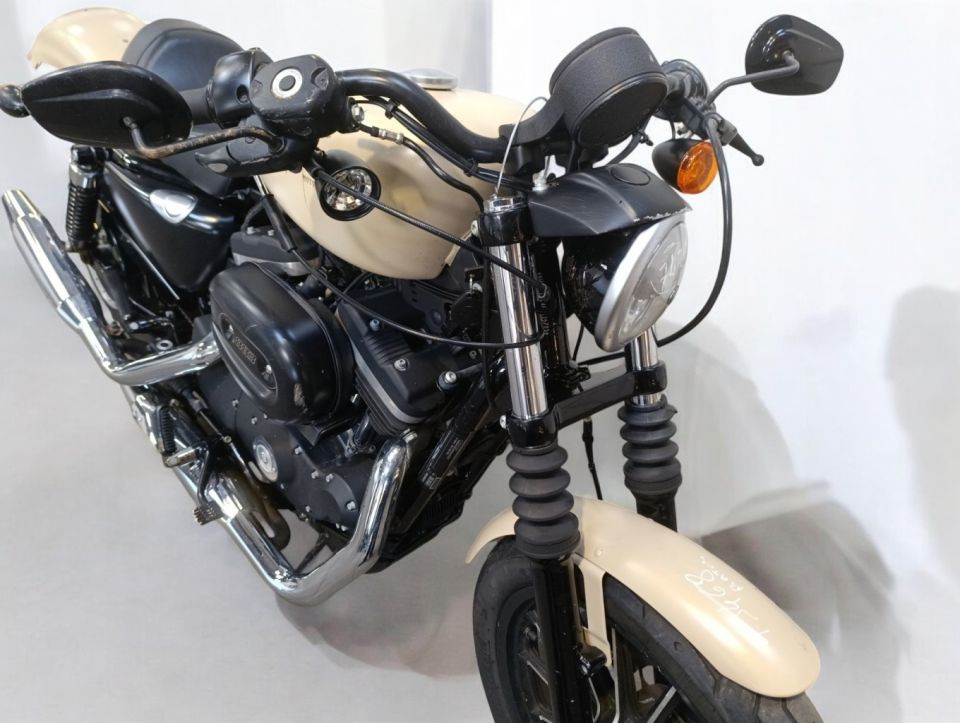 HARLEY-DAVIDSON SPORTSTER IRON 883 4