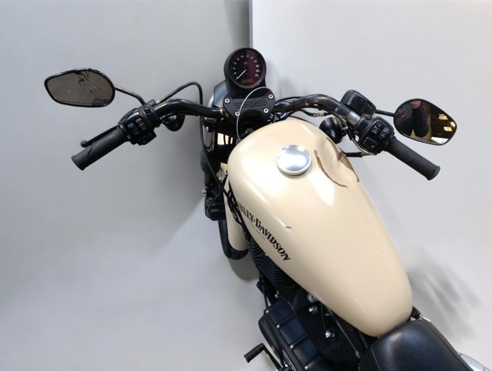 HARLEY-DAVIDSON SPORTSTER IRON 883 4