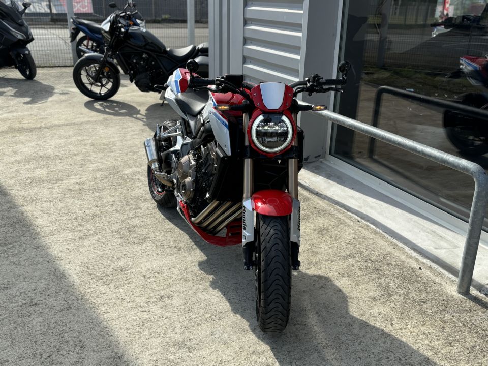 HONDA CB650R Neo Sports Café 4