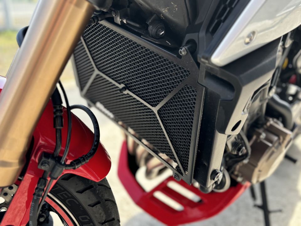 HONDA CB650R Neo Sports Café 4