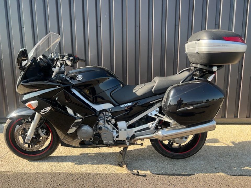 YAMAHA FJR 1300 ABS 4