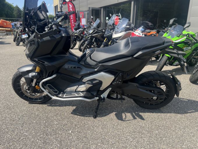 HONDA ADV750 4