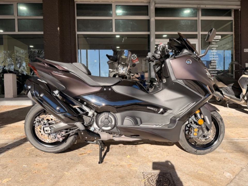 YAMAHA XP T-MAX 560 TECH MAX 4